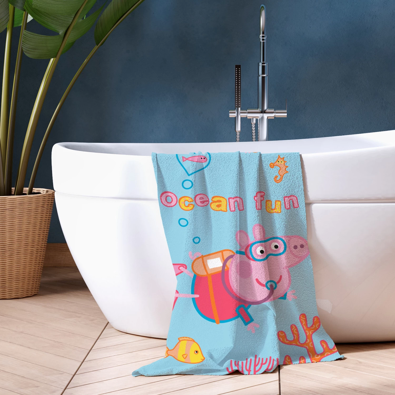 Peppa Pig Towel 4 Peppa Pig Towel - Image 2