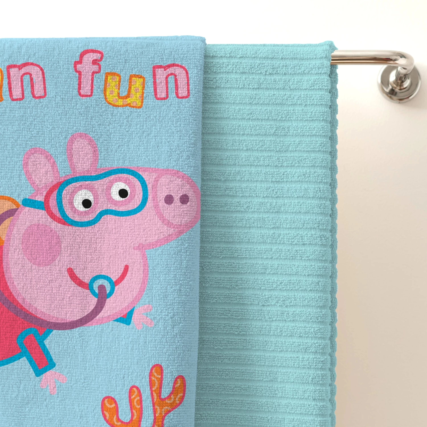 Peppa Pig Towel 5 Peppa Pig Towel - Image 3